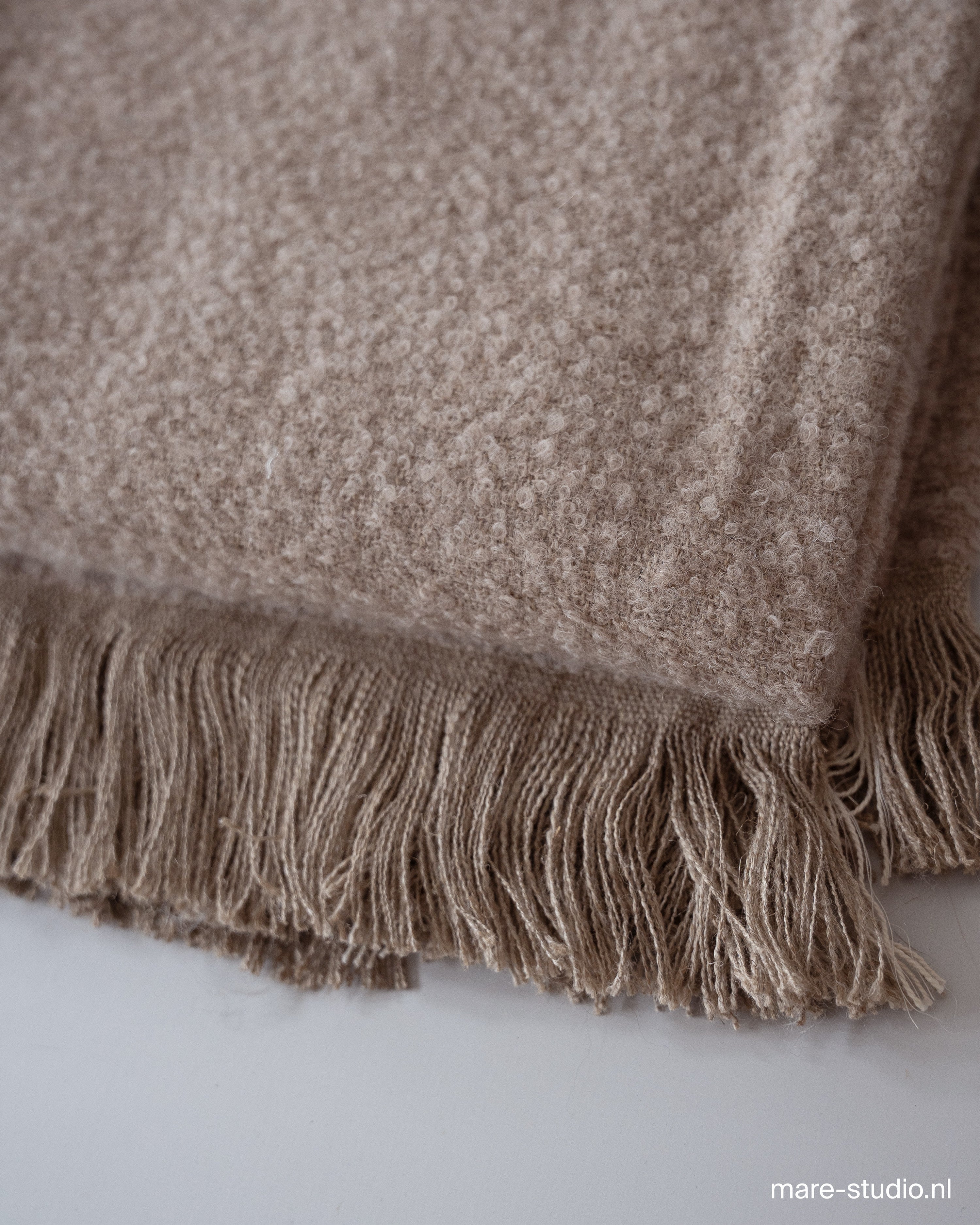 Sand drift Throw, Sand